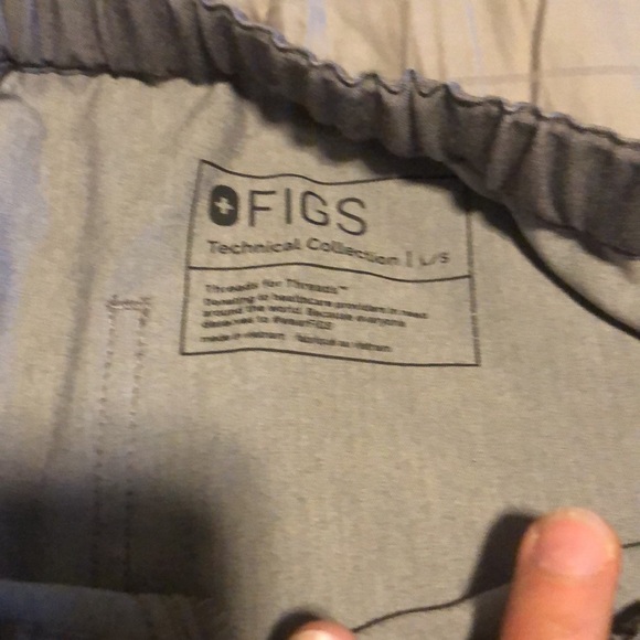Mens Figs Pisco Pants in Graphite - Size Large with Short Length - Picture 3 of 3